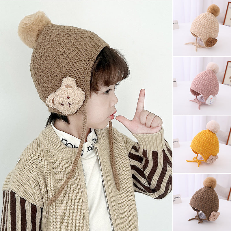 Bear pom knit hat