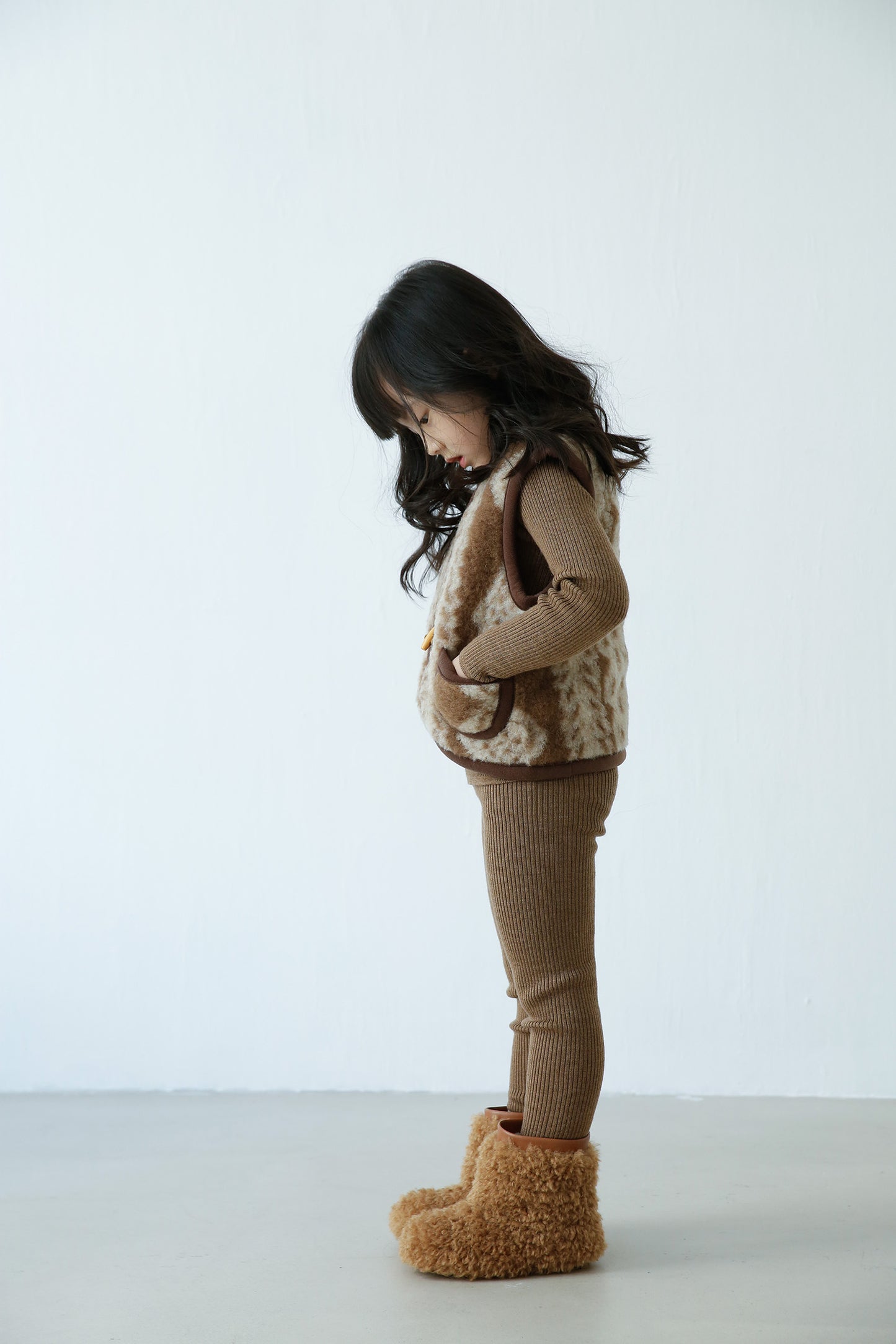 Muriel furry bear boots