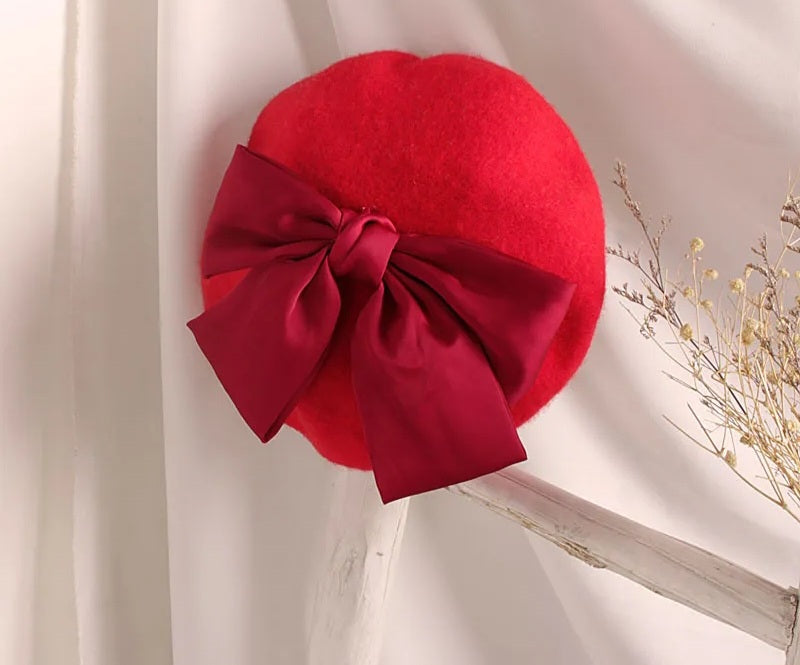 Silk bow beret