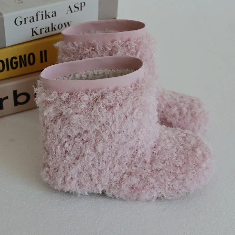 Muriel furry bear boots