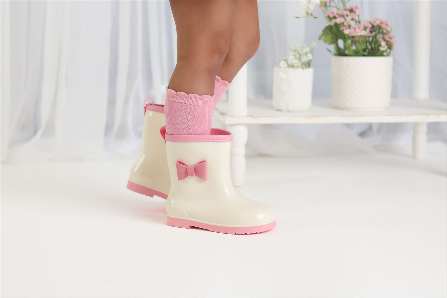 Put a Bow on it rainboots