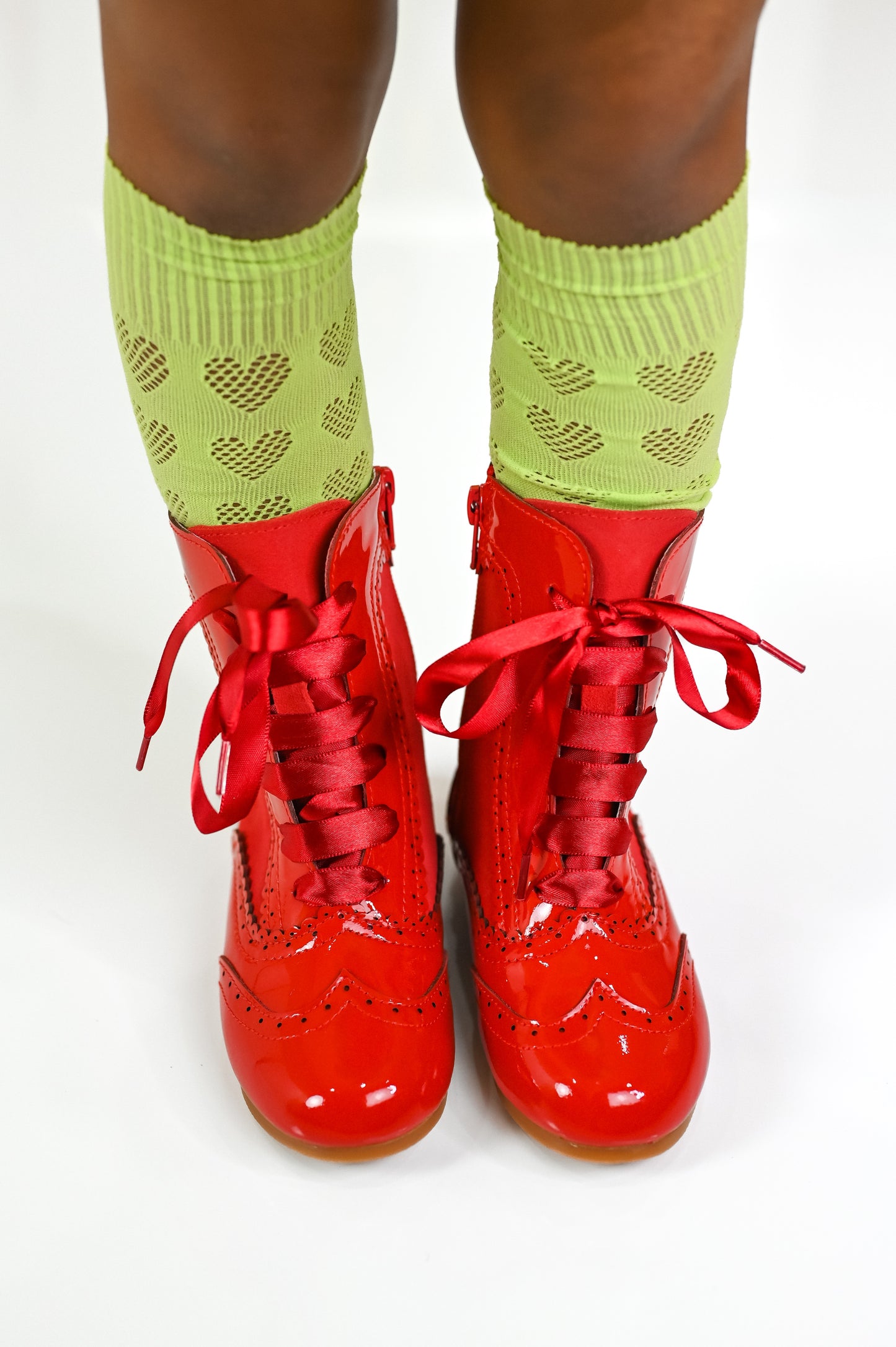 Pointelle heart knee high socks