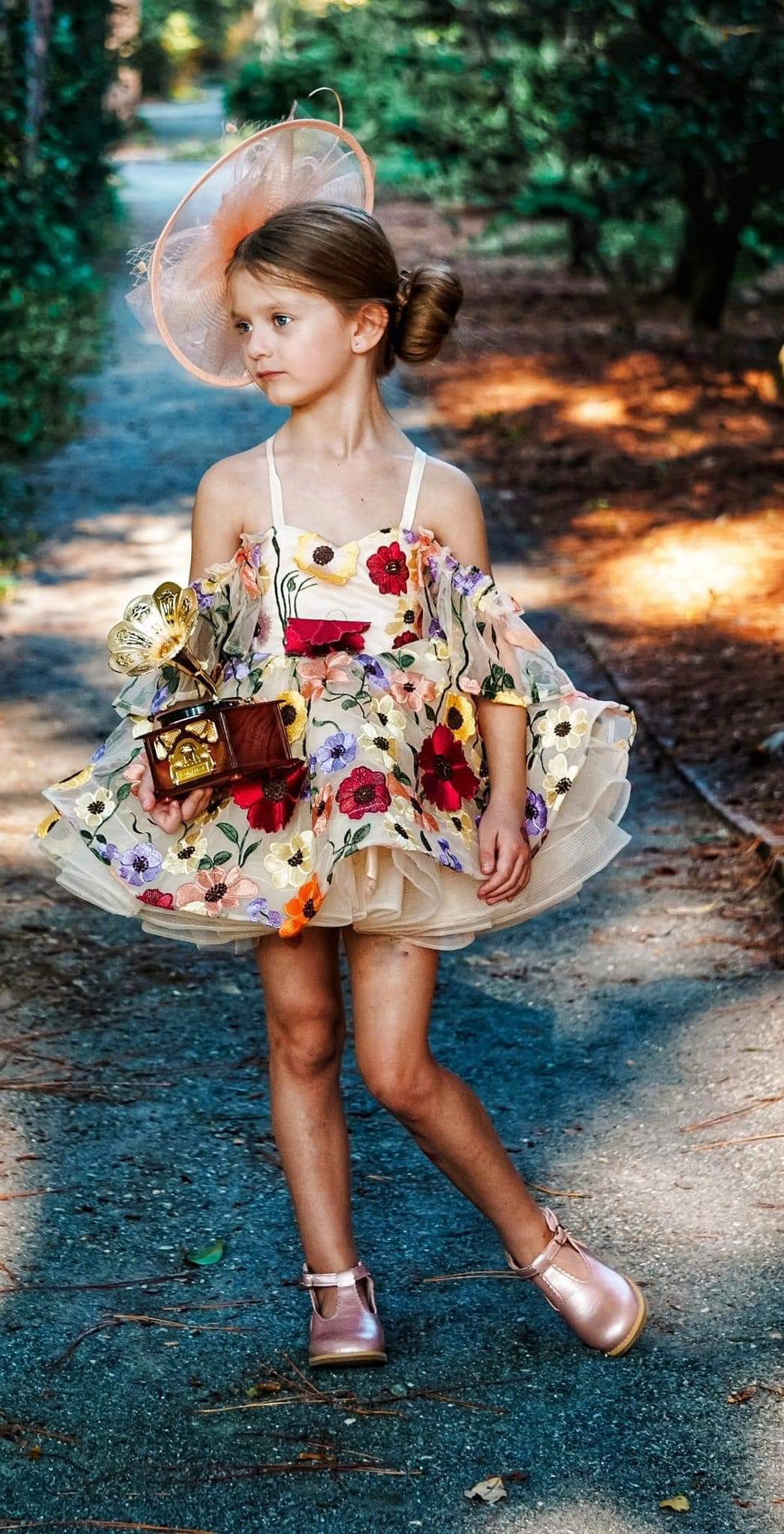 Scalloped T-Bar Mary Jane