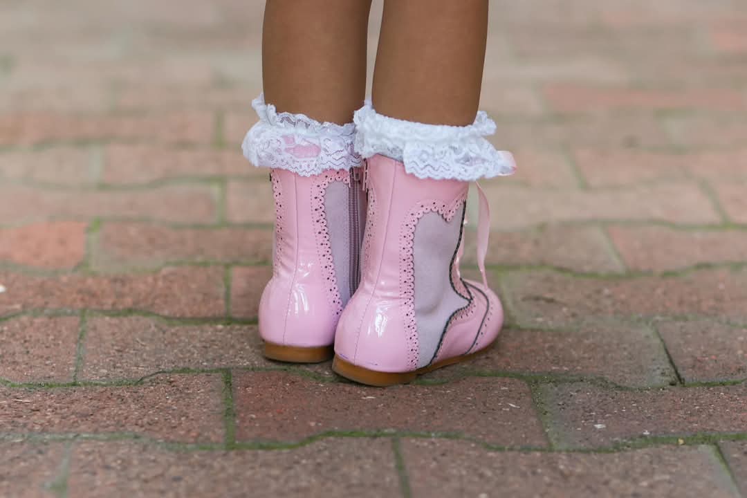 Esmeralda Spanish patent and suede boots