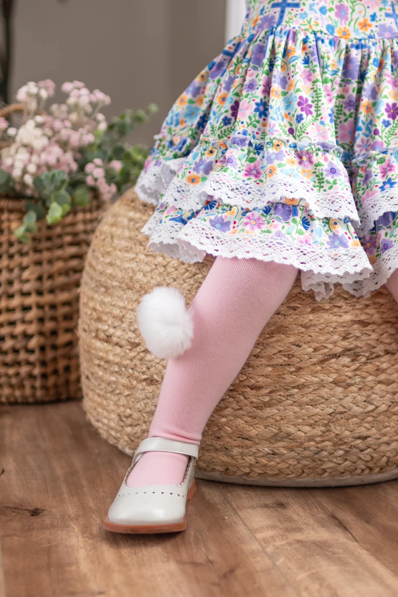 Pom pom contrast tights