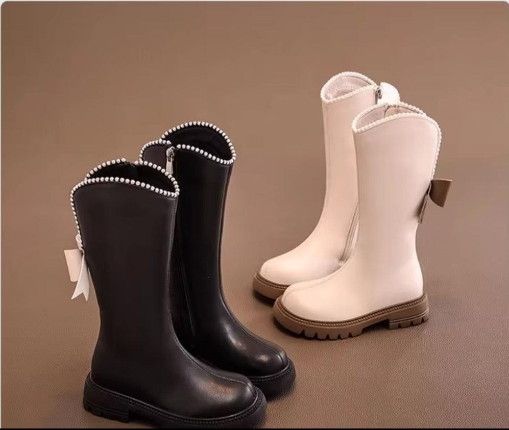 Ari bow back boots