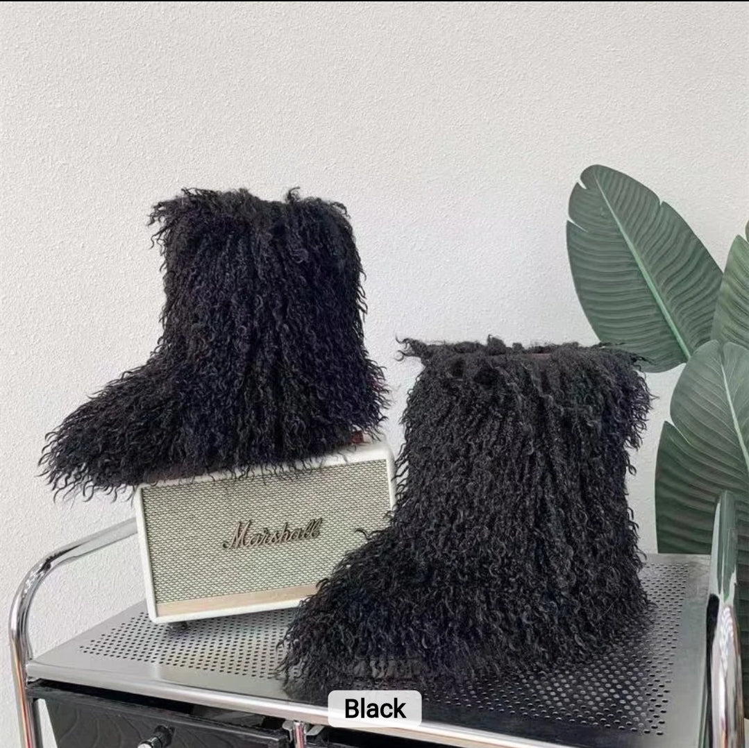Mean one fur boots Adults