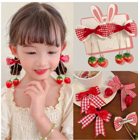 Strawberry Dangle Bow Piggy Set