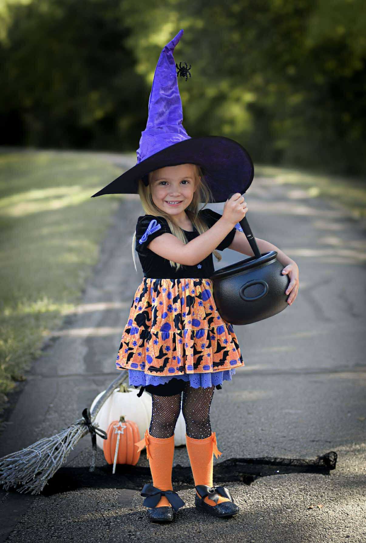 Purple spider witch hat