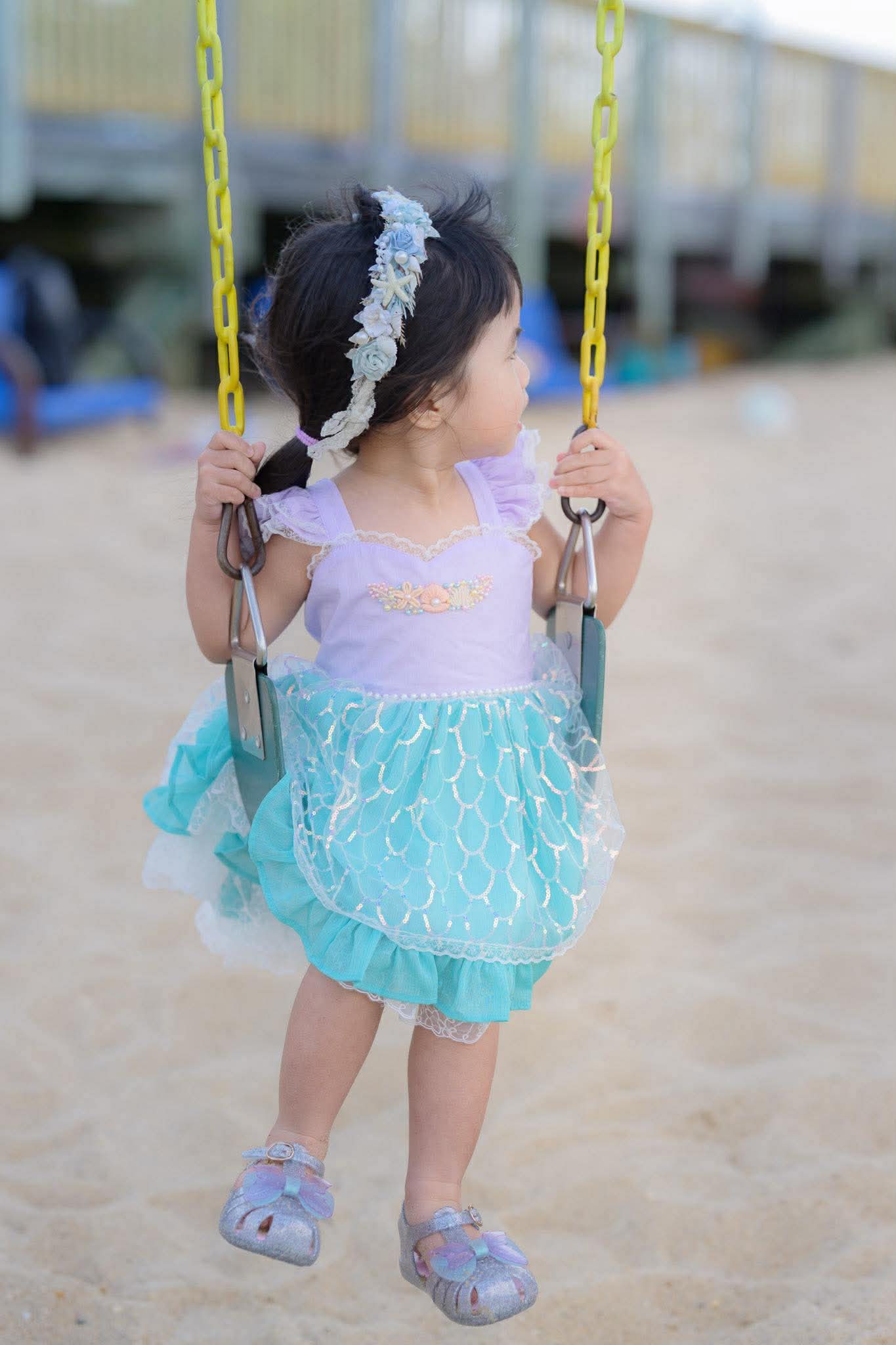 Mermaid tail bow jelly sandals