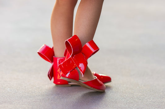 Aubrey Bow Shoes Patent red and black