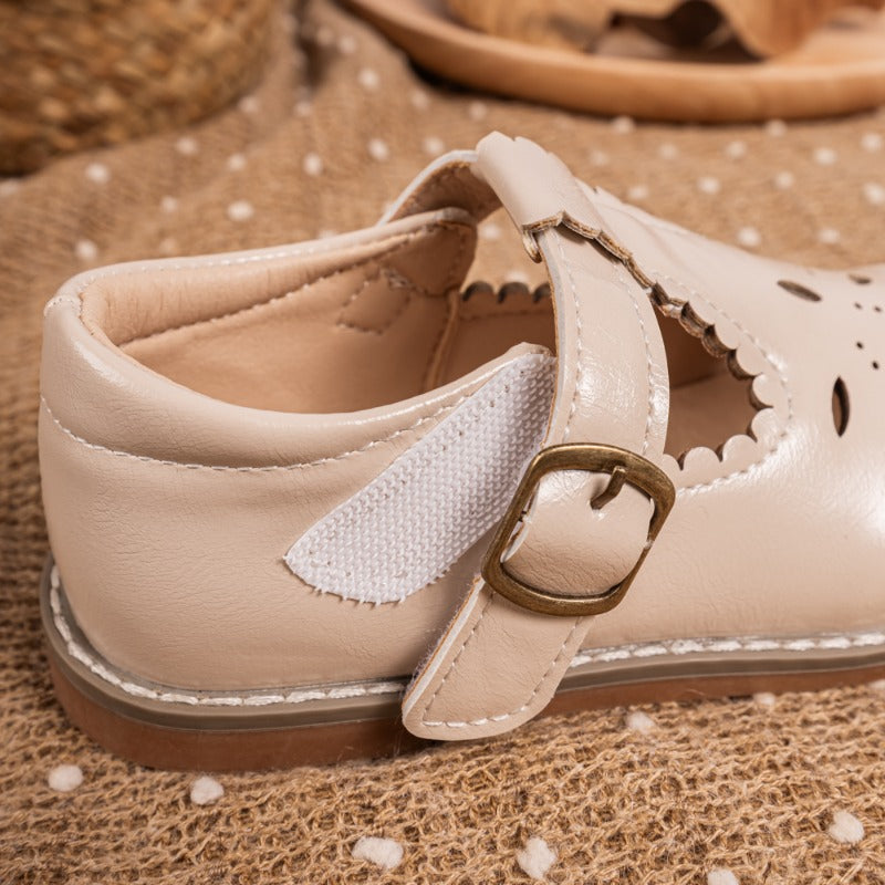Scallop T-strap Mary Jane