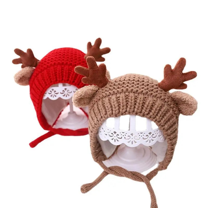 Crochet reindeer hat