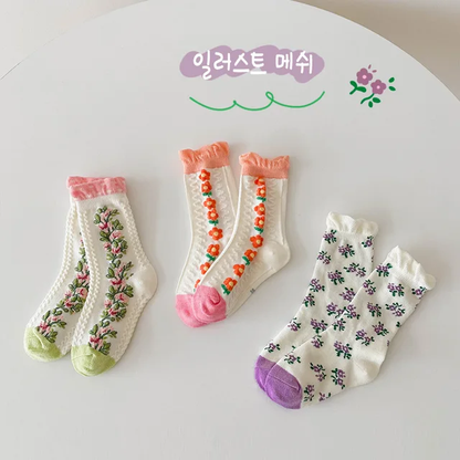 Spring floral socks