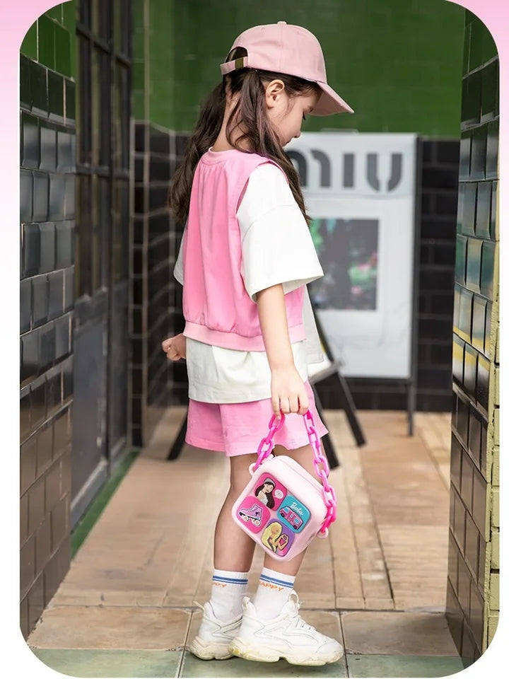 Pink dreamhouse chain bag