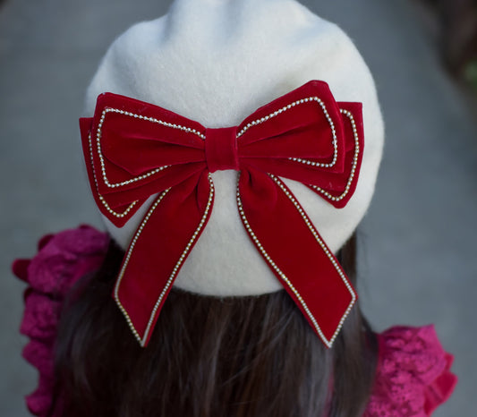 Contrast bow beret