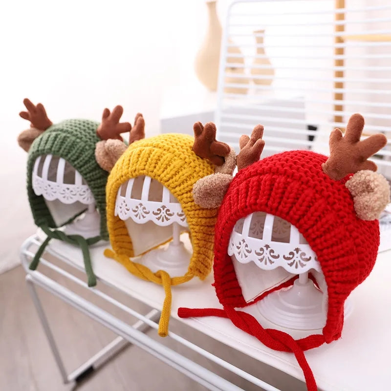 Crochet reindeer hat