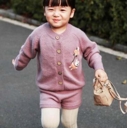 Hand embroidered bunny Cardigan (pre order)