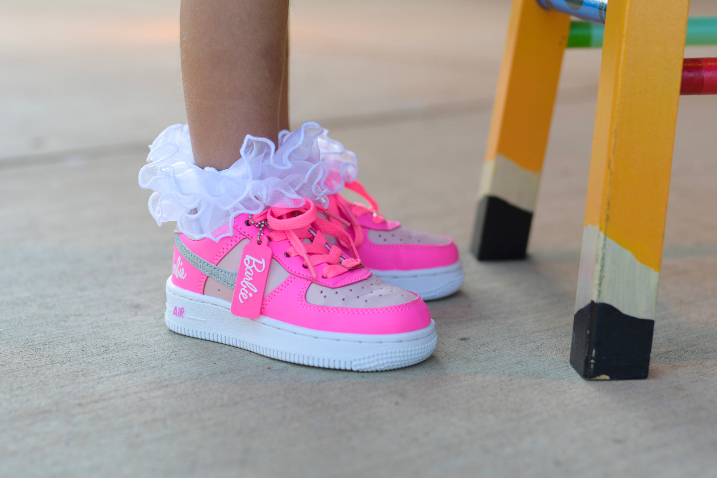 Barbie sneakers pink