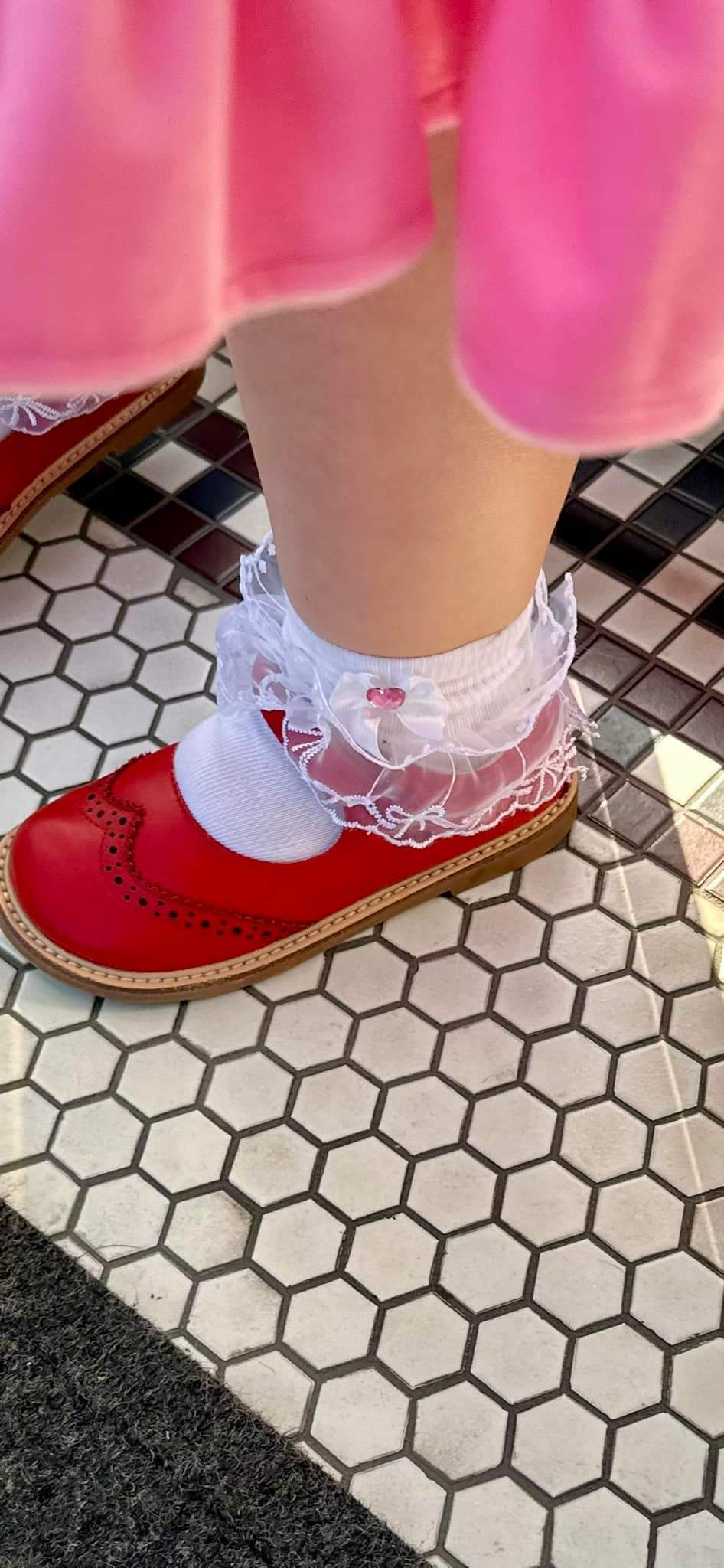 Pink heart gem ankle lace socks