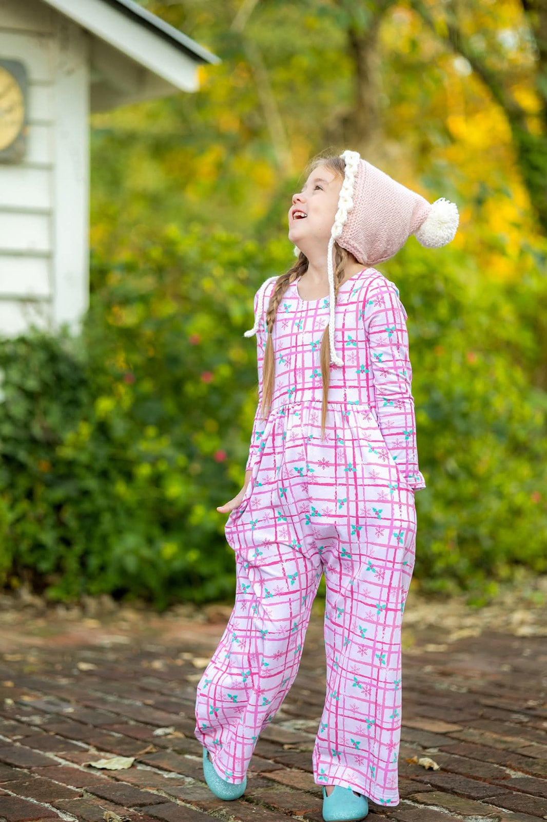 Crochet pixie hat with pom and contrast trim