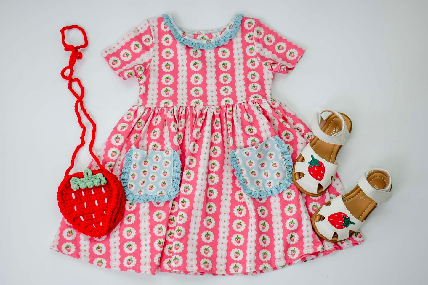 Strawberry crochet purse