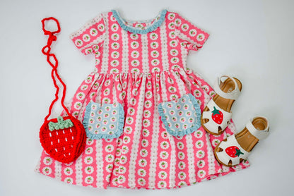 Strawberry crochet purse