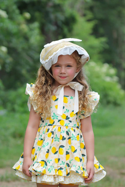 Lace straw bonnet