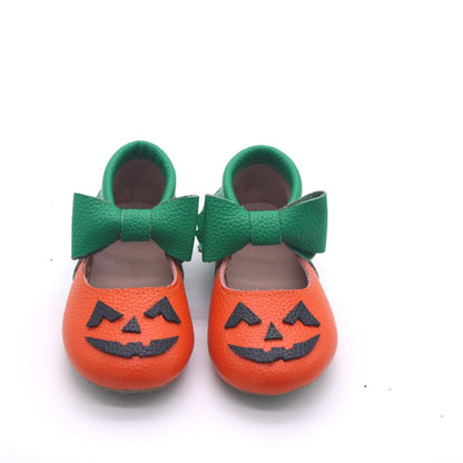 The great pumpkin and primary bow moccasins