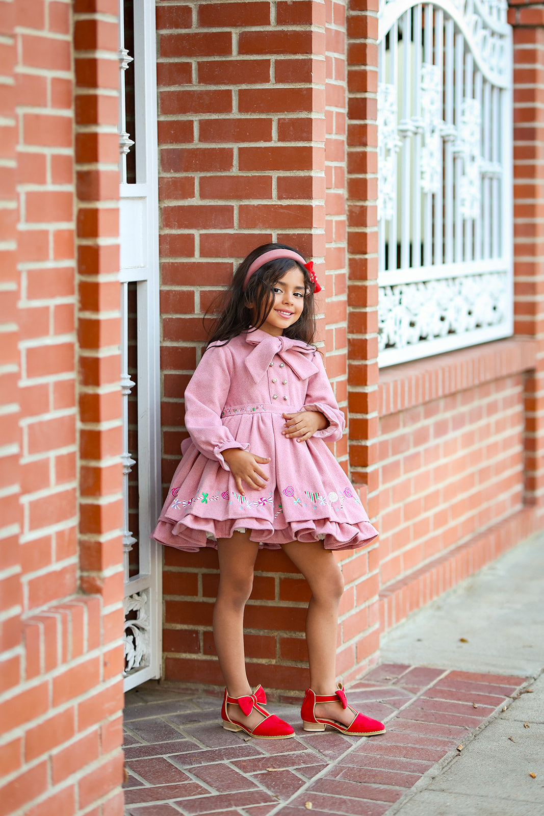 Scarlet sweetheart heels