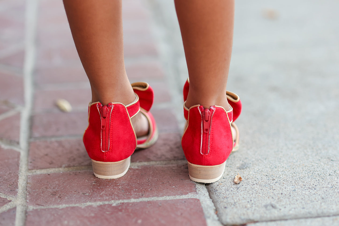 Scarlet sweetheart heels