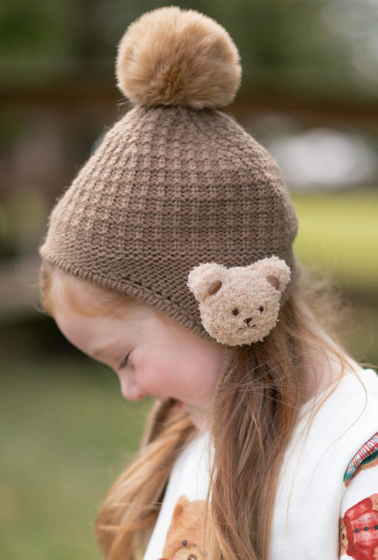 Bear pom knit hat
