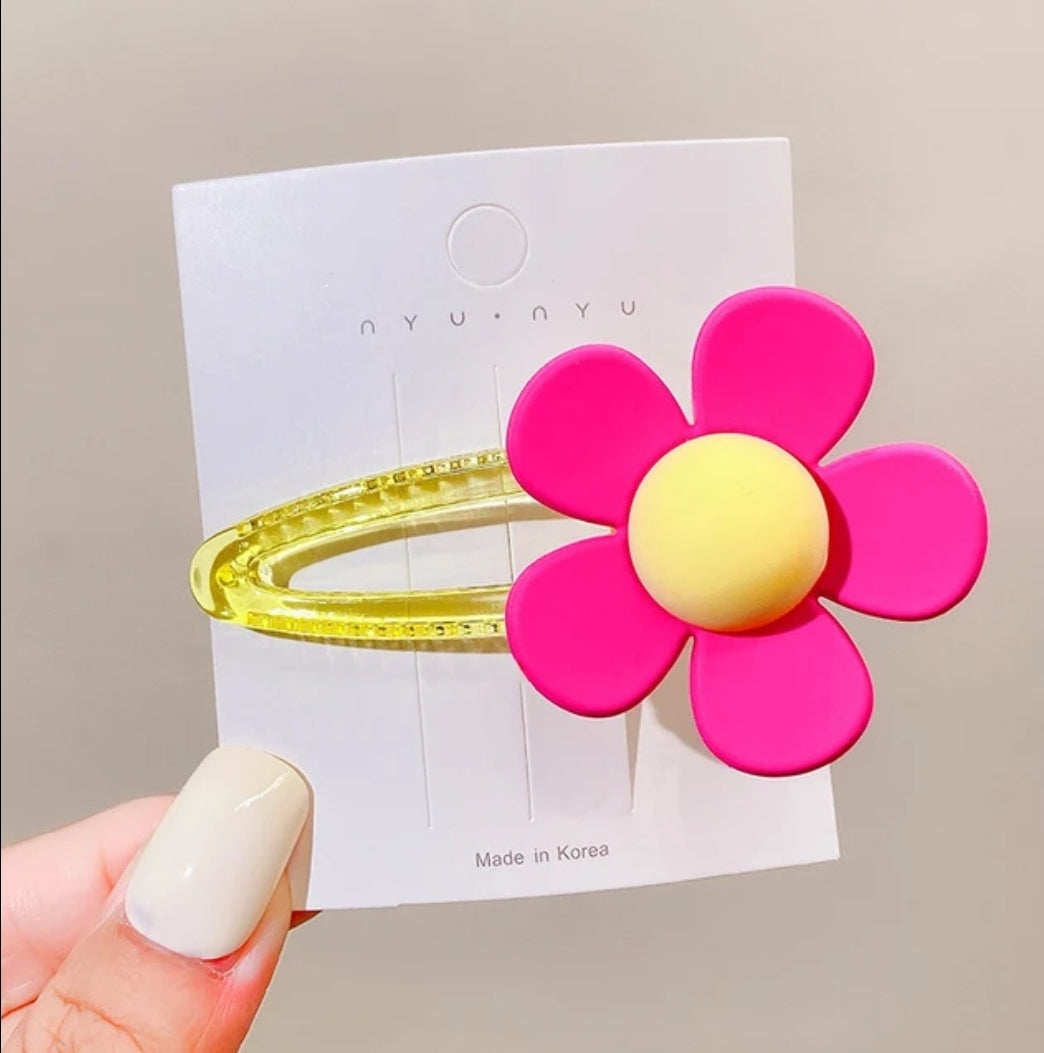 Flower hair clip