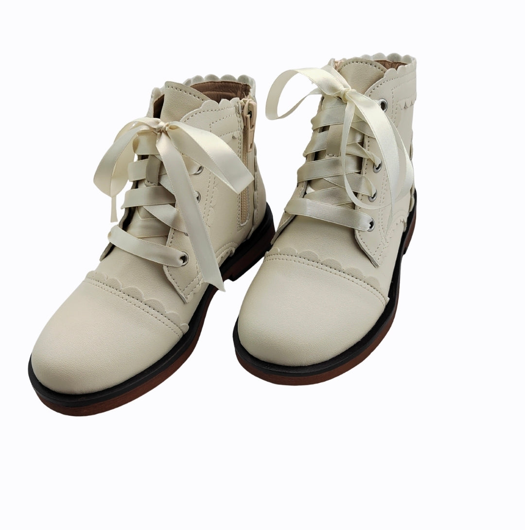 Madeline scallop boots