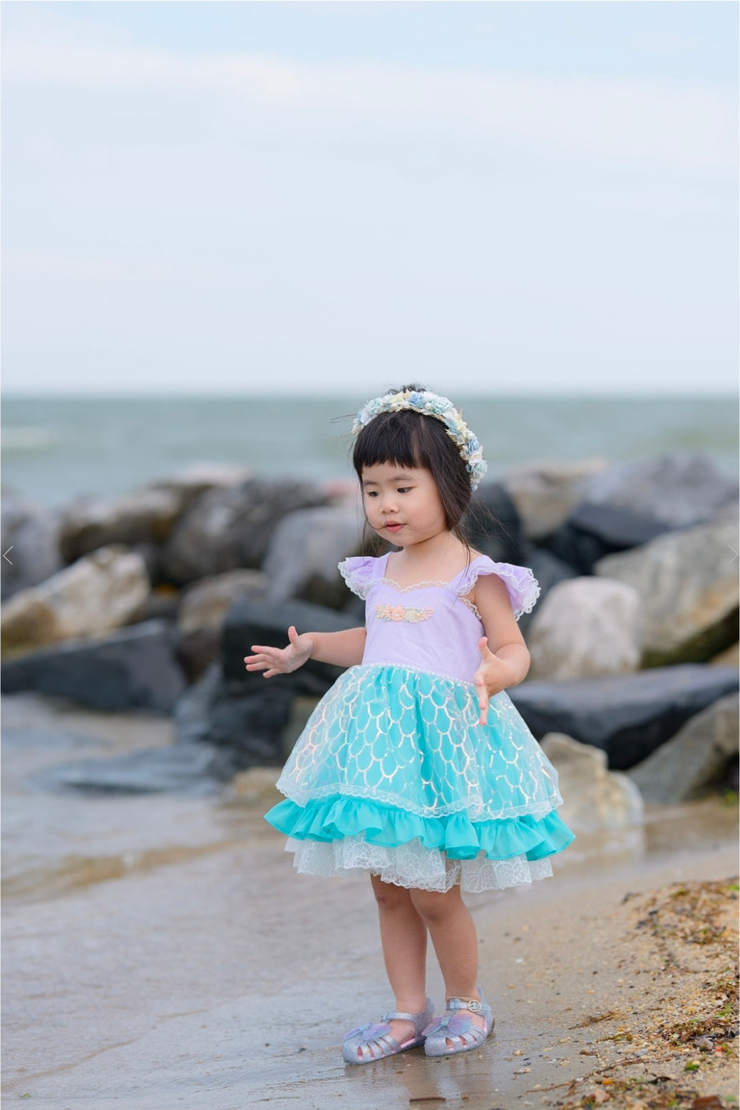 Mermaid tail bow jelly sandals