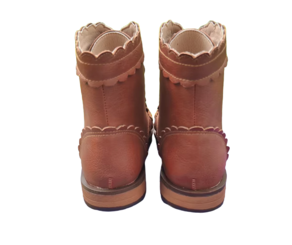 Maple lace scalloped boots