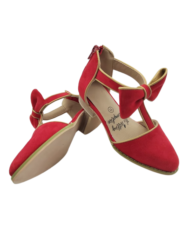 Scarlet sweetheart heels