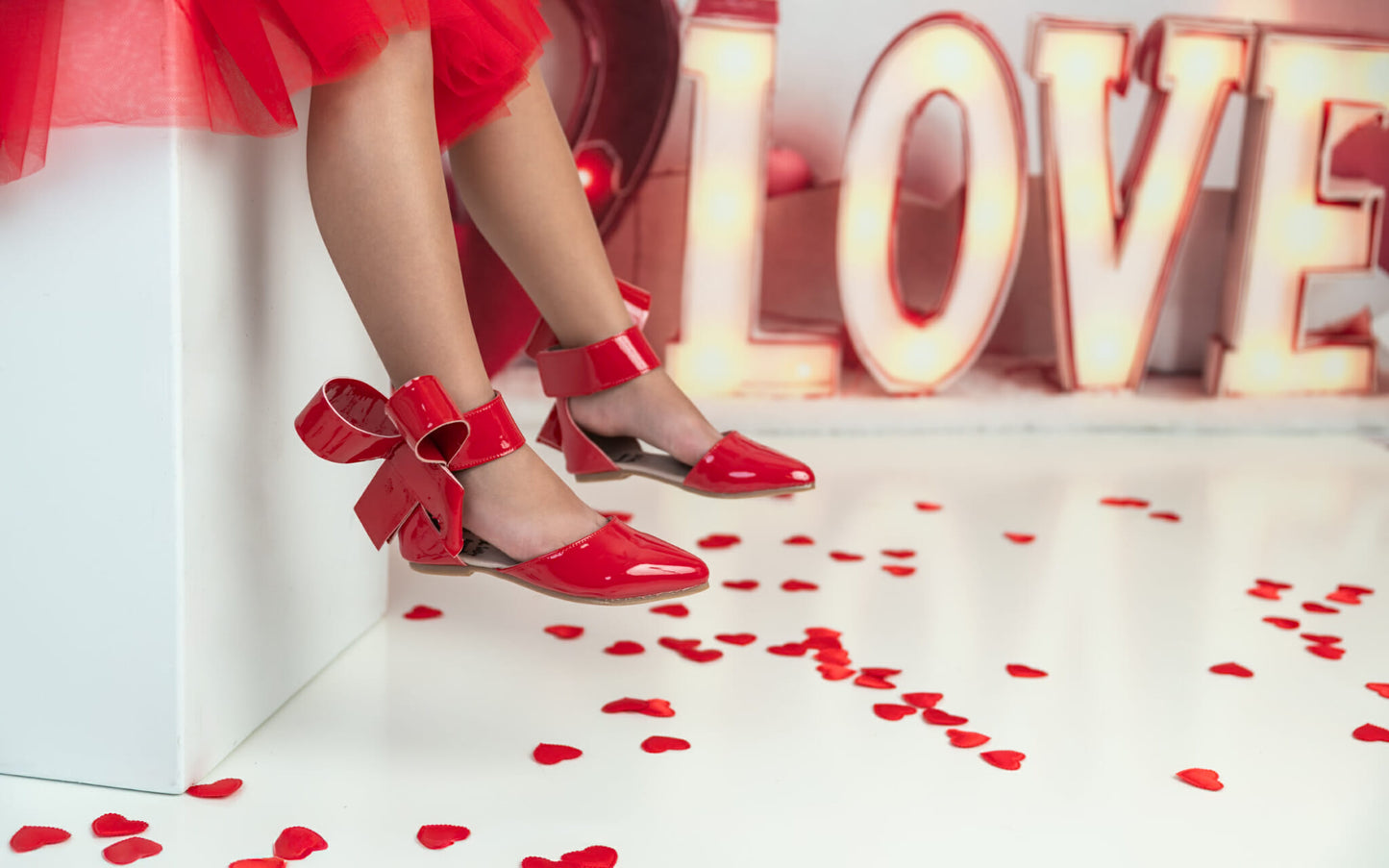 Aubrey Bow Shoes Patent red and black