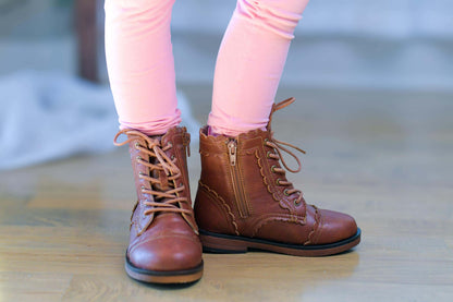 Maple lace scalloped boots