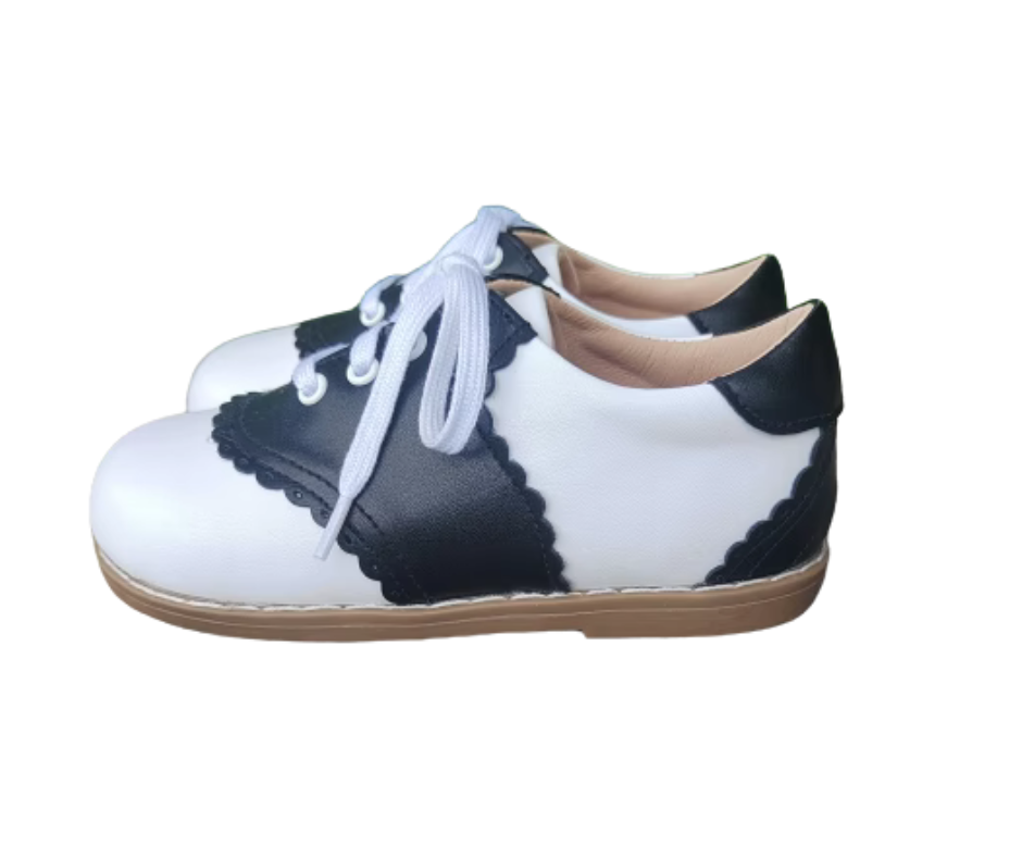 Saddle sweetheart vintage shoe