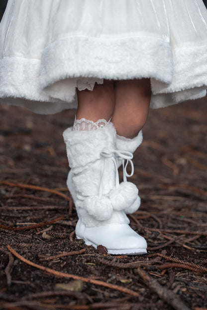 Boots with the fur Pom pom boots Girls & Womens