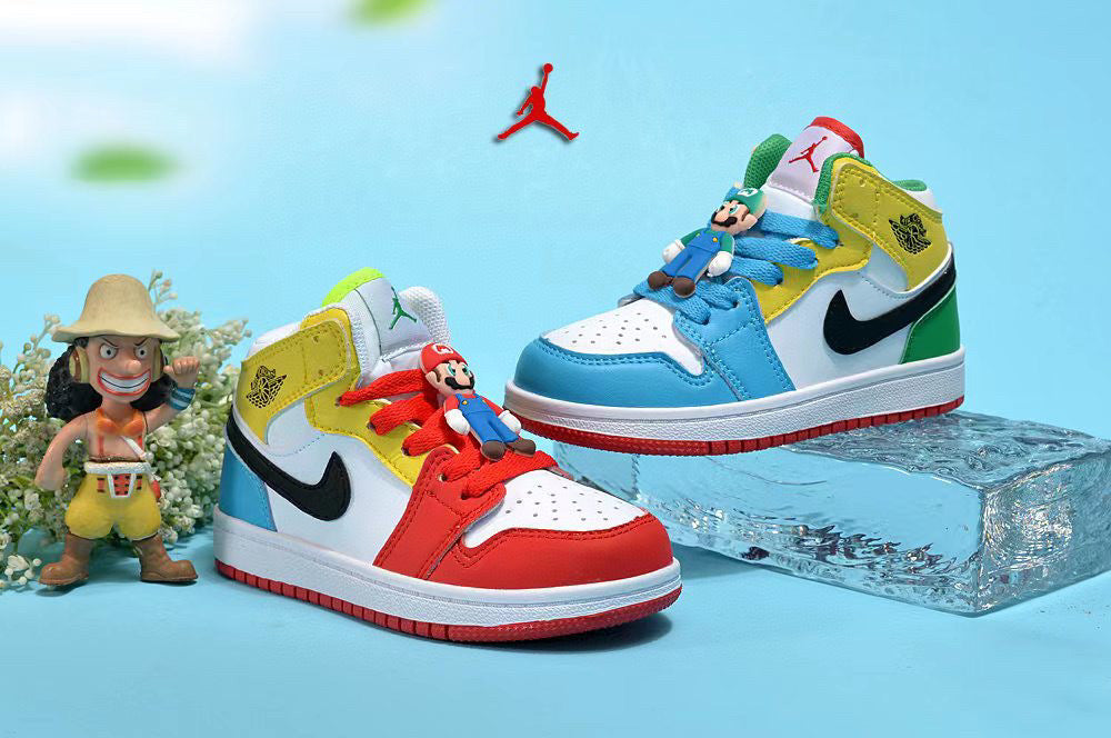 Character Sneakers pre-order