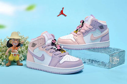 Character Sneakers pre-order