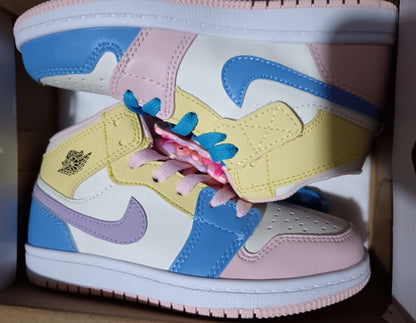 Character Sneakers pre-order