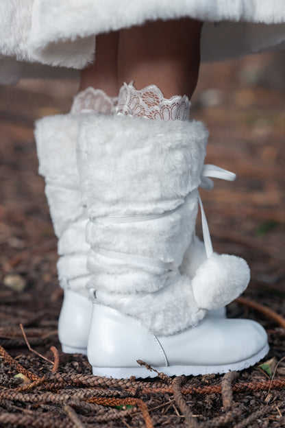 Boots with the fur Pom pom boots Girls & Womens