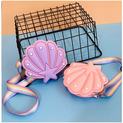 Thingamabobs mermaid Seashell Bag