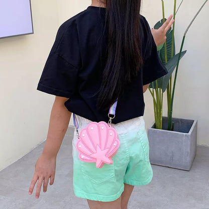 Thingamabobs mermaid Seashell Bag