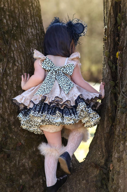 "Wild" lace fur socks