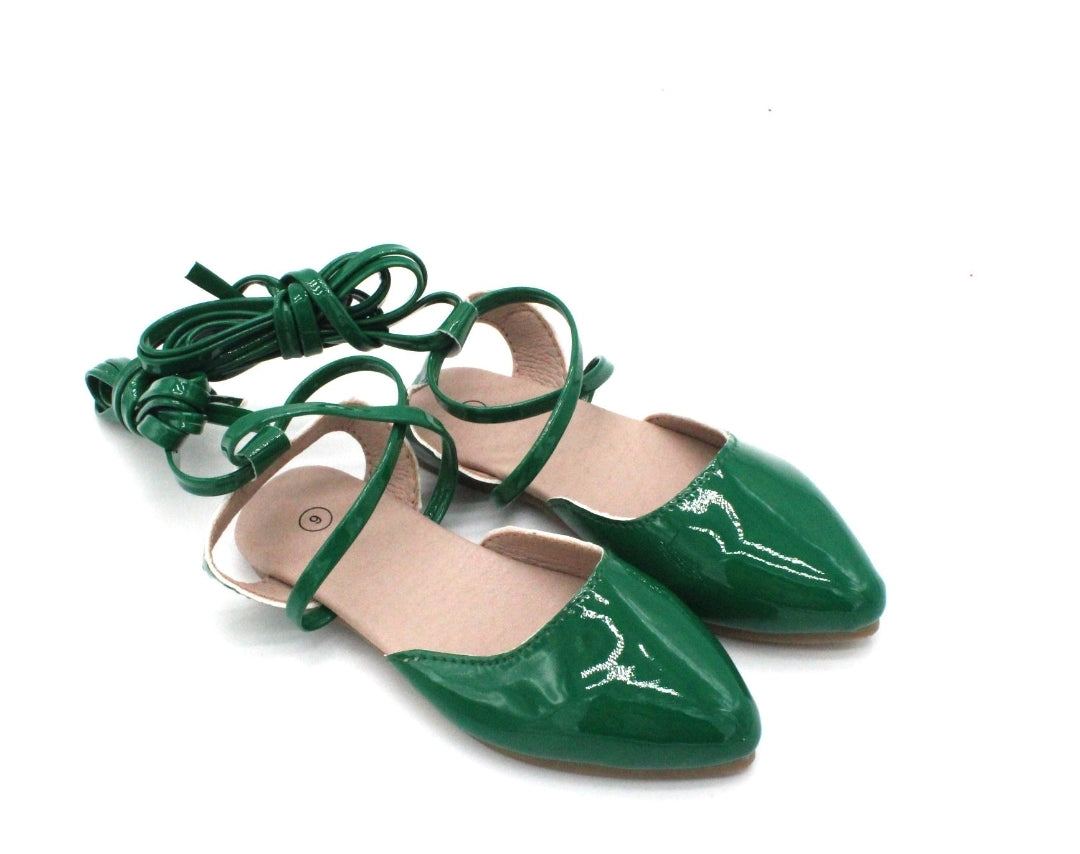 Pointy toe patent faux leather lace up shoes